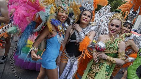 Christopher Street Day In Berlin Zieht Tausende An DER SPIEGEL