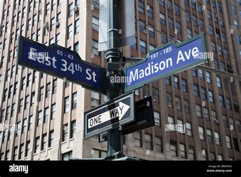 New York Street Sign Stock Photo Alamy