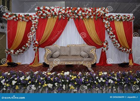 Top More Than 140 Marriage Stage Flower Decoration Images Best Seven