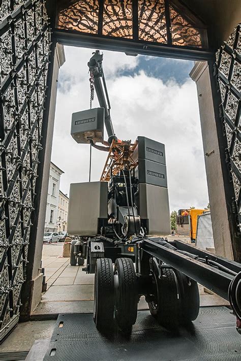 OnSite News Liebherr L1 Fast Erecting Crane At Work Inside Passau