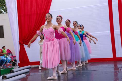 Ballet Nacional presentó El Cascanueces en el penal de Mujeres de