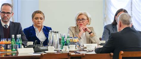 Posiedzenie Rady Dialogu Spo Ecznego Z Udzia Em Wiceminister Marzeny