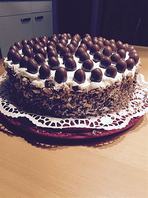 Kinder Schokobon Torte Von Laurii Chefkoch De