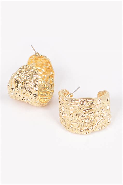 Ame3480 Gold Vintage Metal Earring Earrings