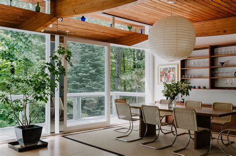 Inside A Dutchess County Home Where Midcentury Modernism Meets Japanese