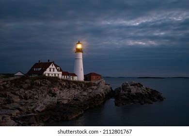 Portland Head Light Lighthouse Sunrise Stock Photo 2112801767 ...