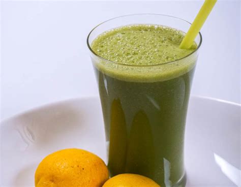 A Pre-Workout Smoothie that Gives you Energy - Purely Easy