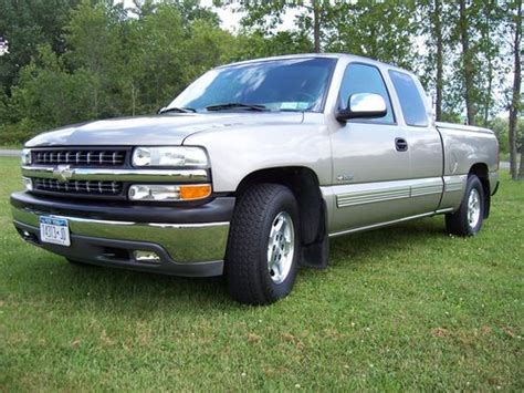 Sell Used 1999 Chevy Silverado 1500 Lt Loaded Ext Cab With Glasstite