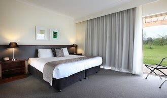 Hotel Harrigan's Hunter Valley, Pokolbin, Australia - Lowest Rate ...