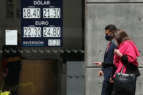 La Jornada Pocos cambios para el peso mexicano Wall Street en máximos