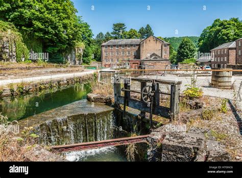 Cromford Mill was the first water-powered cotton spinning mill Stock ...