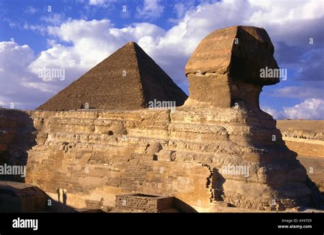 Great Sphinx Great Pyramid Of Cheops Valley Temple Giza Cairo Arab