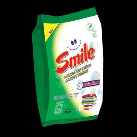 Glossy Printed Detergent Packaging Gazette Pouch Heat Sealed At Rs