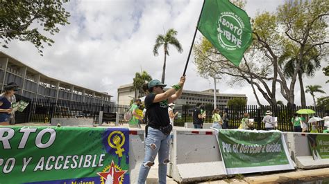 El Debate Sobre El Aborto En Puerto Rico Sigue A La Revocaci N De Roe