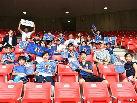 U 24日本代表戦を、聴覚障がいのあるお子さん11名が観戦 誰一人取り残さないサッカー体験～スタジアムでの感動を子どもたちに届けよう