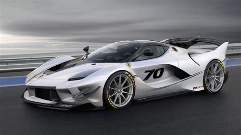 Ferrari FXX K Evo Un Laboratorio Mobile Da 1050 Cavalli Cavalli Vapore