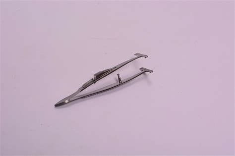 Ptosis Lid Clamp Pin Concave Longitudinal Grooves Tips Ophthalmic