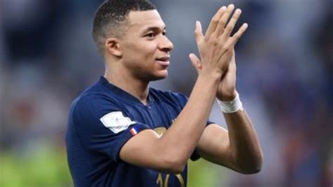 Kylian Mbappé de nuevo figura con Francia anotó un par de golazos