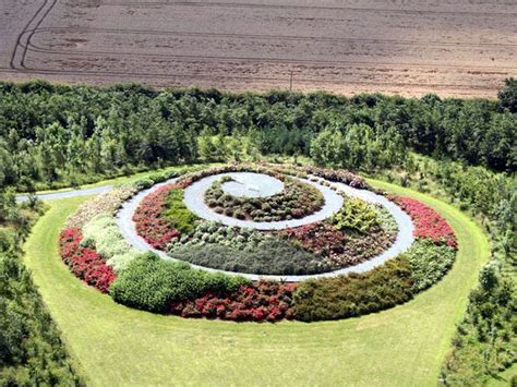 47 Best Sacred Geometry Gardens Images On Pinterest Labyrinth Garden