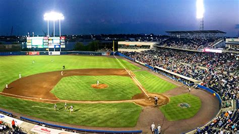 √70以上 norfolk tides stadium food 144285-Norfolk tides stadium restaurant