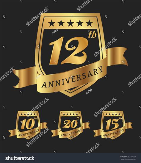 Golden Anniversary Badge Labels Design Vector Vector De Stock Libre De Regalías 357714068