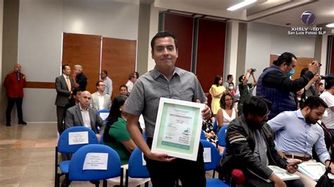 Recibe José Luis Vázquez Cruces de Canal 7 Mención Honorífica en