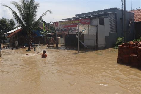 Banjir Meluas Pemkab Cirebon Tetapkan Tanggap Darurat Bencana Banjir