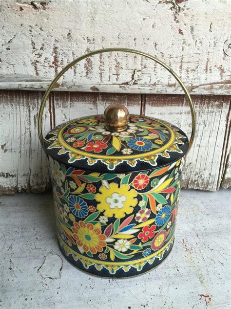 Vintage Floral Tin with Handle Daher tin made in England – Haute Juice