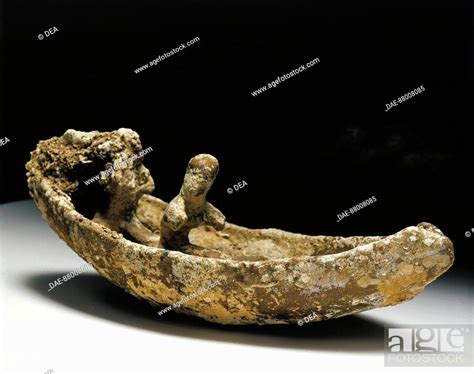 Phoenician civilization, 4th century b.C. Votive model boat with crew, Stock Photo, Picture And ...