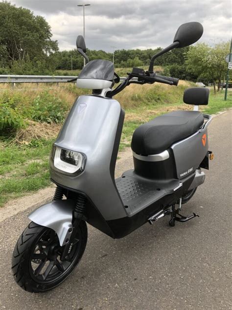 Yadea E8s 45km Electrische Scooter 20 Jaar De Beste Nieuw Vds