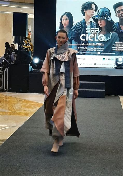 Surabaya Fashion Parade Digelar Kondisi Pandemi Jadi Inspirasi