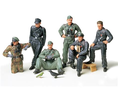 1/35 Tamiya German Tank Crew at Rest - Squadron.com