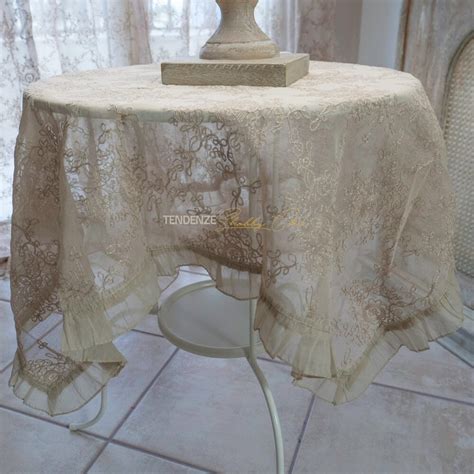 Copritavolo Beige Quadrato In Pizzo Ricamato L Atelier Divina X