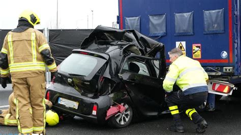 Snelweg Bij Barendrecht Weer Open Na Dodelijk Ongeluk