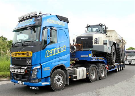 Volvo Fh Stgo Cat Cat X Ashbrook Heavy Haulage D Jka Frank Hilton