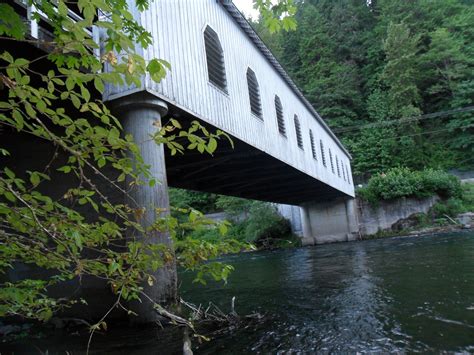 Covered Bridge Near Eugene Oregon Covered Bridges Oregon Living Oregon