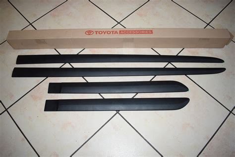 TOYOTA AVENSIS T27 VERSO Listwy Boczne Drzwi ORYG 7687547319