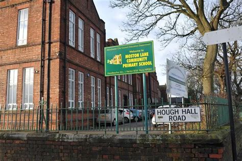 Man carrying knife seen at primary school in north Manchester ...