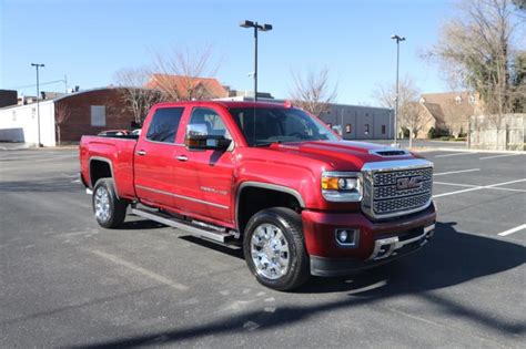 Used 2019 Gmc Sierra 2500hd Denali Duramax 4wd W Nav Denali Crew Cab 4wd For Sale 63 950