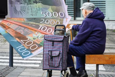 DO 5 NA PENZIJU Evo koliko će penzionerima dodatno novca biti