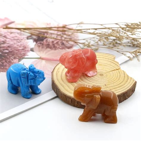 Ouubuuy Howlite Crystal Elephant Ornament Gemstone Elephant Crystals