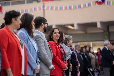 Presidente Boric Visita La Escuela Primaria Maestra Gabriela Mistral En