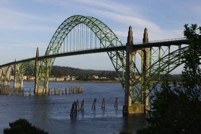 Yaquina Bay Bridge - Hiking in Portland, Oregon and Washington