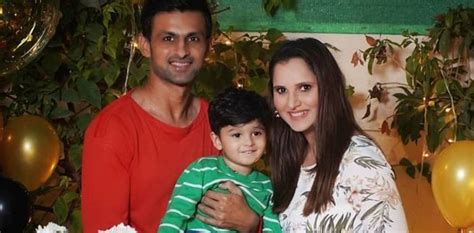 Viral Sania Mirza Shoaib Malik Celebrate Son Izhaans Birthday