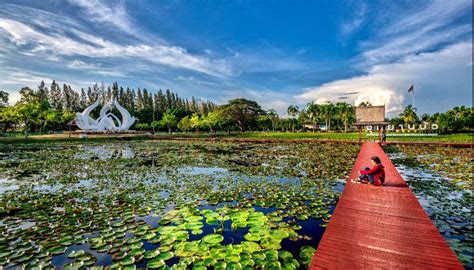 Sakon Nakhon The City Of Indigo And Isan Heritage