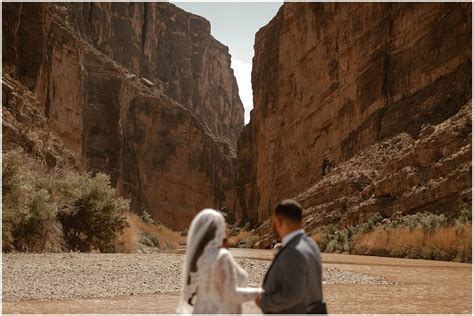 Santa Elena Ceremony With A Rainy Big Bend National Park Elopement