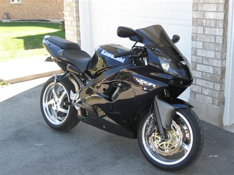 2000 Kawasaki ZX-9R - Moto.ZombDrive.COM