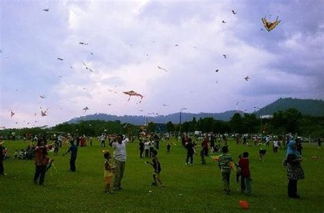 Taman Layang Layang Kepong Pusat Ekonomi Digital Keluarga Malaysia