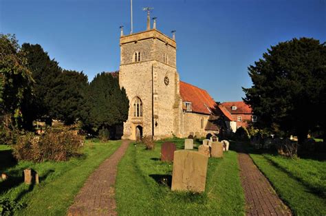 "Bucklebury, Berkshire" by Paul Hilton at PicturesofEngland.com