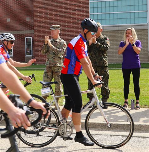 Illinois National Guard Polish Partners Remember The Fallen Air